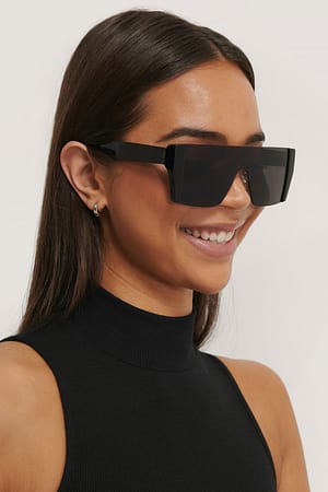 Black Squared Screen Sunglasses