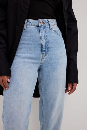 Light Blue Rechte jeans met hoge taille en ruwe zoom