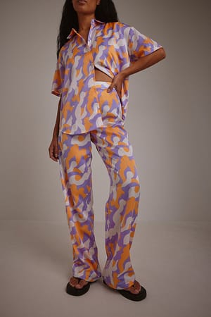 Orange/Purple Print Suoralahkeiset housut