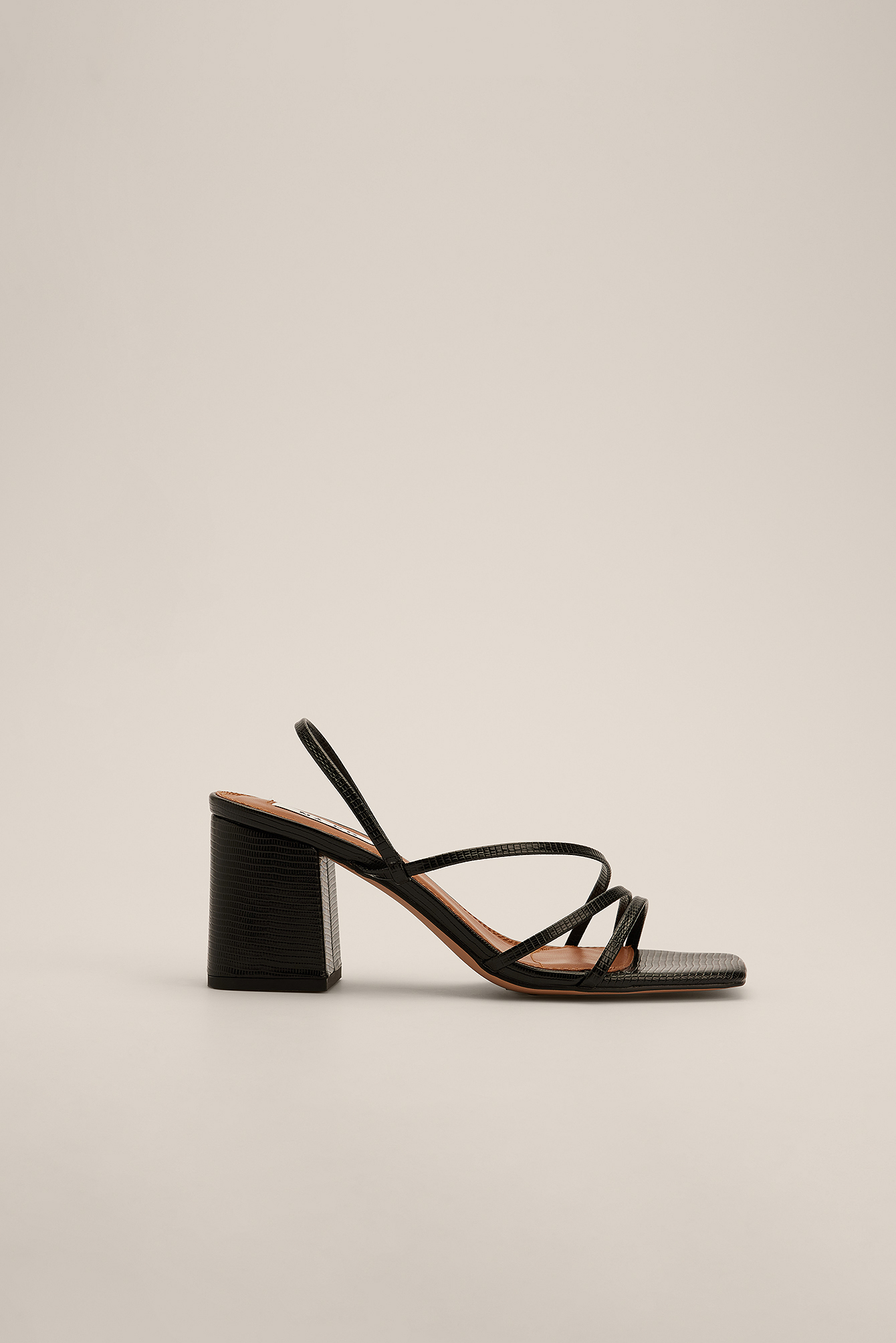 Sandalen met touwtjes | Witte hakken met touwtjes | NA-KD