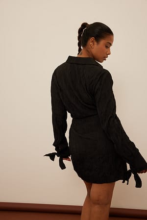 Black Gestructureerde mini-jurk met trekkoord