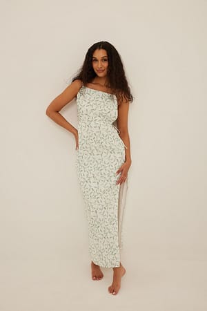 Leaf Printed Structured Open Back Maxi Dress