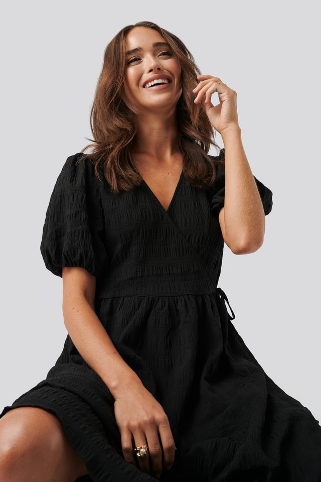 Structured Overlap Midi Dress Black