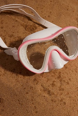 White/Pink Swim Goggles