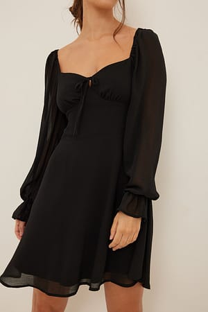 Black Gerecyclede jurk met lange mouwen en strikdetail