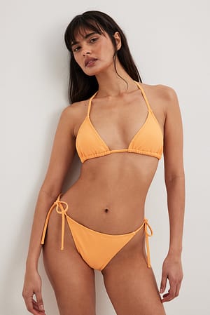 Orange Bikinitruse med knytedetaljer