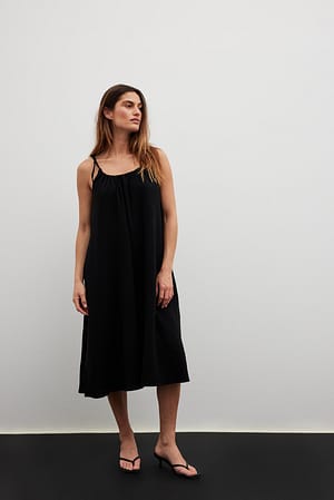 Black Midi-jurk met strikjes