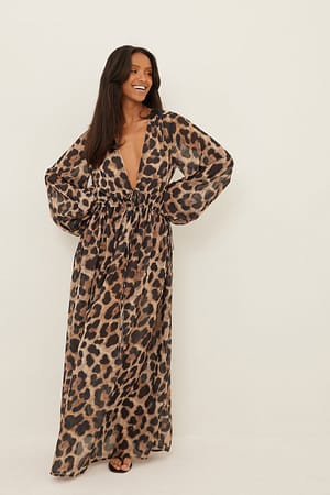 Wild Leopard Slå-om-kjole i chiffon
