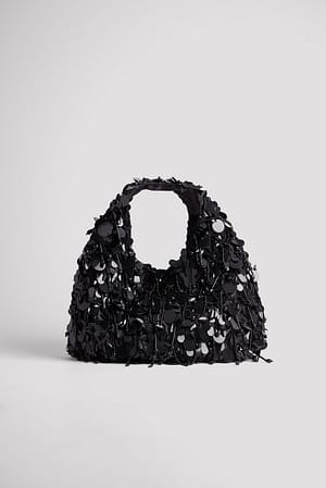 Black Kolmionmuotoinen laukku paljeteilla