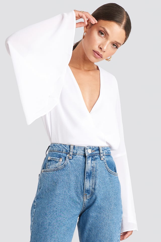 Trumpeth Sleeve Overlap Body White