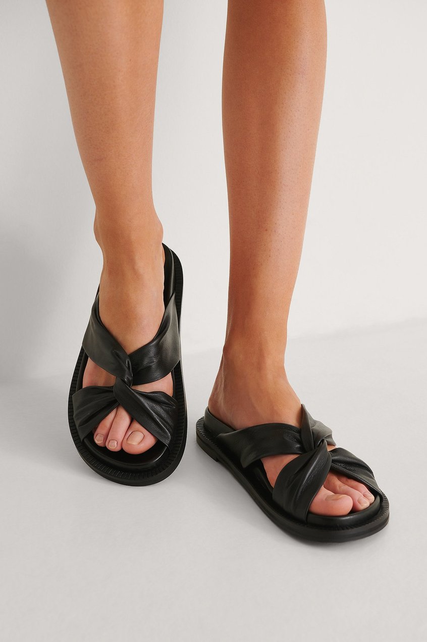 Chaussures Sandales | Chaussons en cuir avec détail de torsion - AE28095