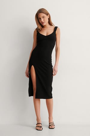 Black V-shaped Front Midi Dress