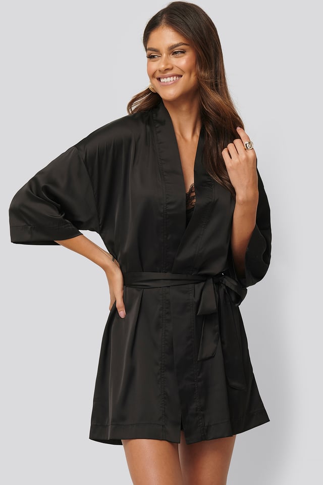Satengkaftan Black