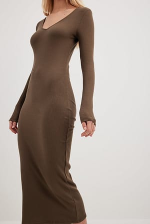 Brown V-neck Ribbed Midi Dress