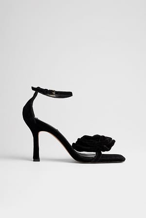 Black Samtrosen-Heels