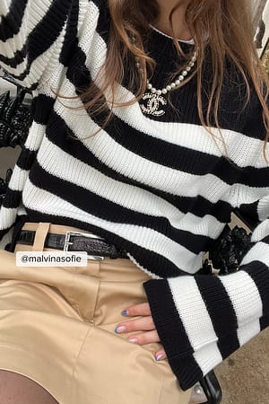 Black/White Wide Stripe Knitted Sweater