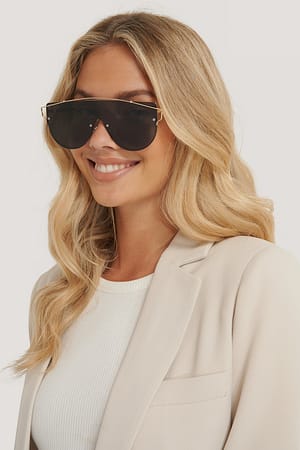 Black Wire Detailed Screen Sunglasses