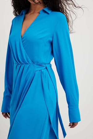 Blue Midi-slå-om-kjole
