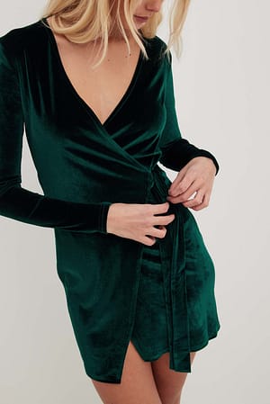 Emerald Green Slå-om minikjole i fløjl
