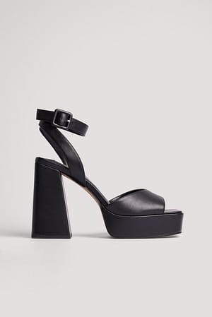 Black Chaussures à talon et plateforme épaisse avec boucle