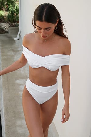 White Trägerloses Bikini-Top