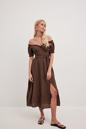 Brown Sukienka odsłaniająca ramiona