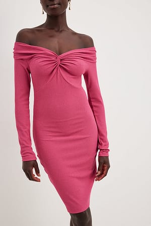Pink Off-shoulder gedraaide mini-jurk