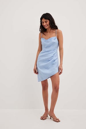Blue Vestido de lino de diseño superpuesto y escote de cascada
