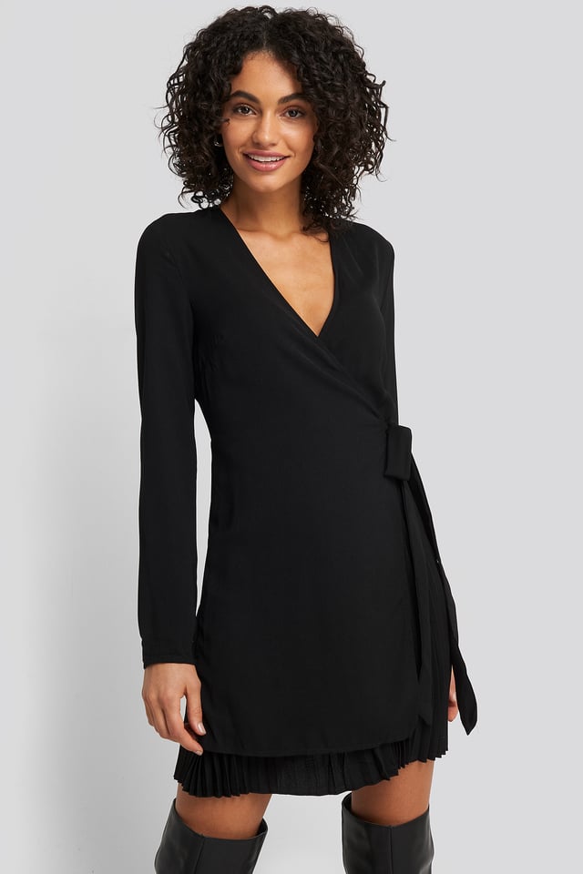 Overlapped Pleat Detailed Mini Dress Black