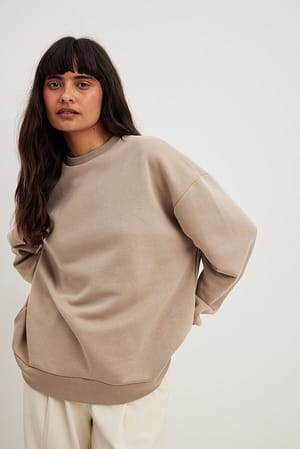 Taupe Oversize-Sweatshirt