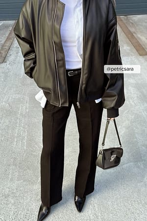 Black Anzughose mit mittlerer Taille und geradem Bein