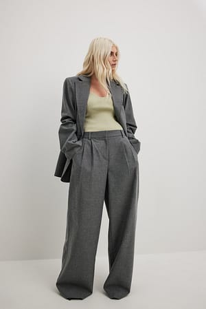 Grey Pantalón de traje con pliegues