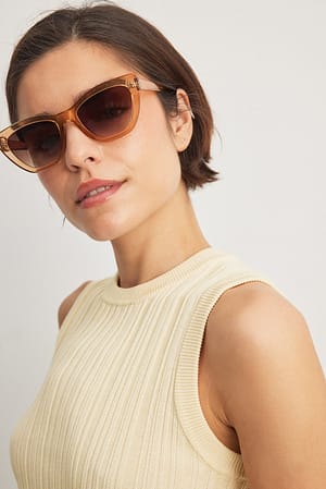 Light Brown Puntige transparante zonnebril
