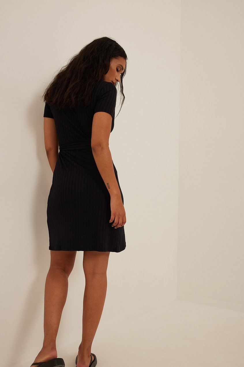 Kleider Jerseykleider | Geripptes Wickelkleid mit kurzen Ärmeln - ZF57330