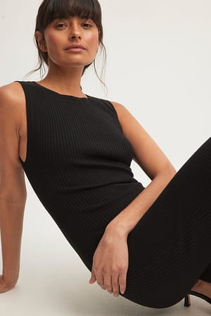 Black Ribbed Fine Knitted Maxi Dress