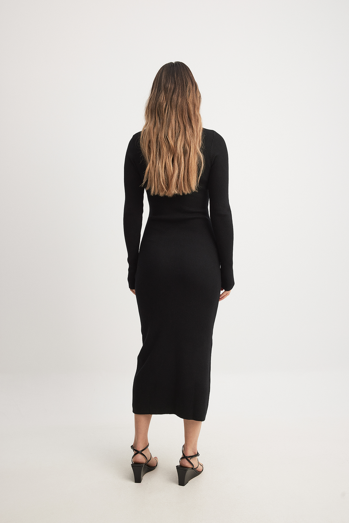 NA-KD DETAIL - Abito in maglia - black/nero NA-KD DETAIL - Abito in maglia - black/nero