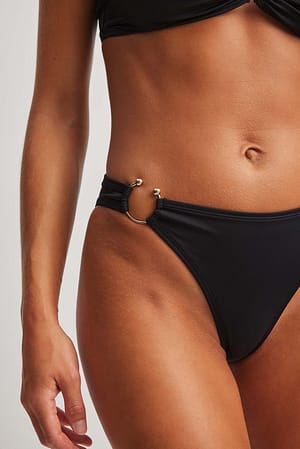 Black Ring Detailed Bikini Panty