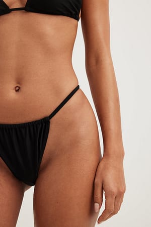 Black Rosdetaljerade bikinitrosor med knytband