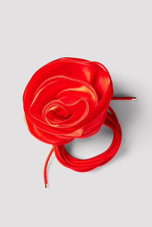 Red Collier à lanière avec rose
