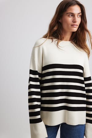 White/Black Round Neck Striped Knitted Sweater