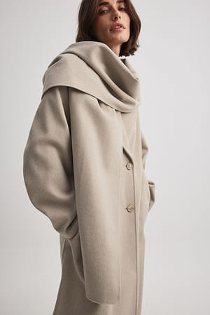 cappotto con sciarpa