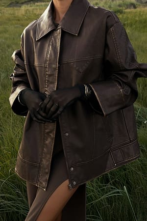 Dark Brown Veste en faux cuir avec couture