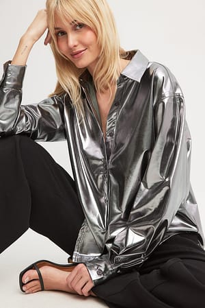 Silver Camisa oversize brilhante