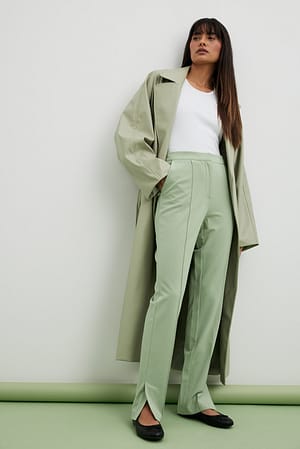 Green Slim-malliset suorat pukuhousut halkioilla