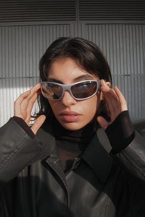 favor Overlevelse halstørklæde Solbriller Dame - vælg imellem mange modeller | NA-KD