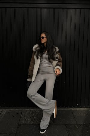 Medium grey Soft Line -joogahousut