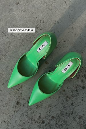 Soft Green Fyrkantiga pumps med timglasformad klack