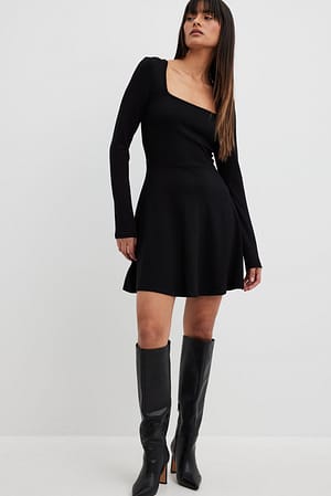 Square Neck Dress Black | NA-KD