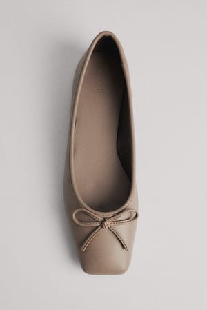Ventilar ponerse nervioso Miniatura Colección de zapatos - Zapatos planos - Ballerinas | NA-KD