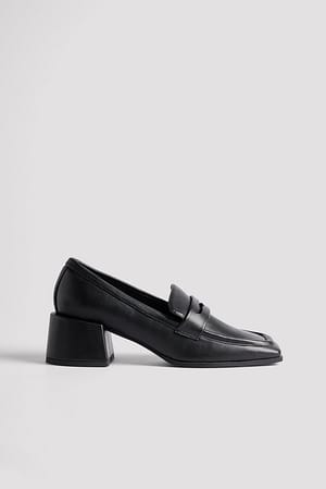 Black Loafers med hæl og firkantet tå